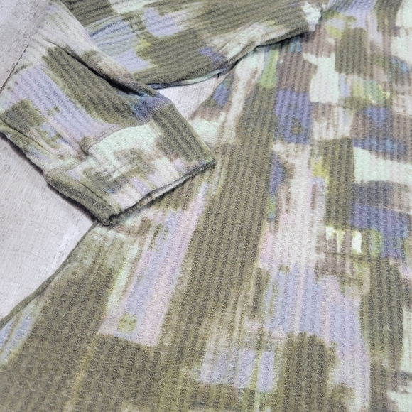 LOGO Flared tunic top size large - Picture 3 of 6